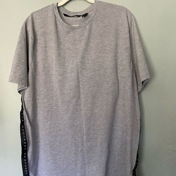 Men’s Sean John XL Tee Shirt - Picture 1 of 6